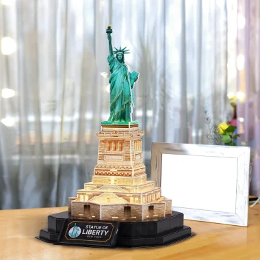 Nigth Edition: Estatua de la Libertad LED